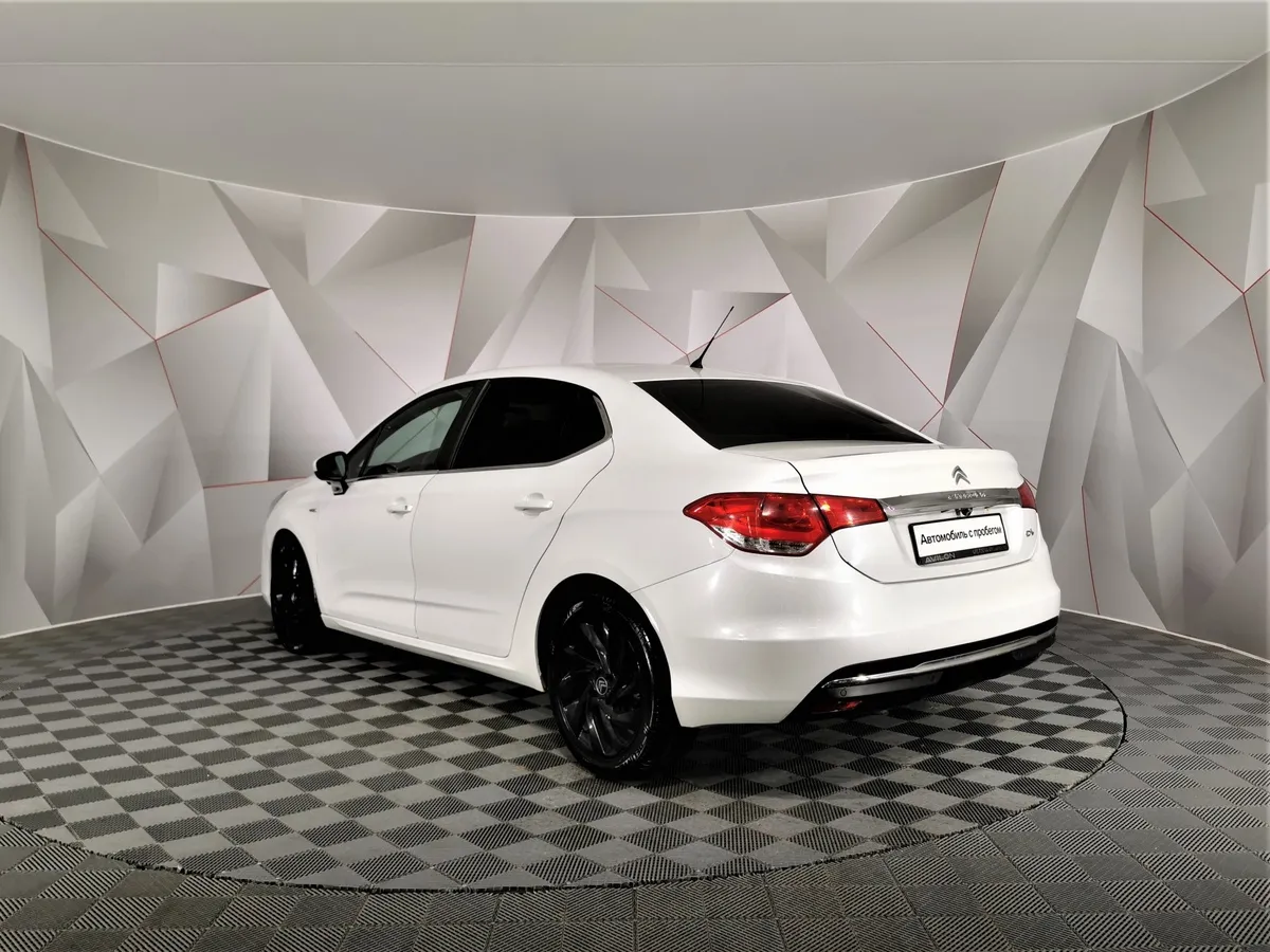 Citroen C4 1.6 THP AT (150 л.с.) Белый в АВИЛОН. Слайд №4