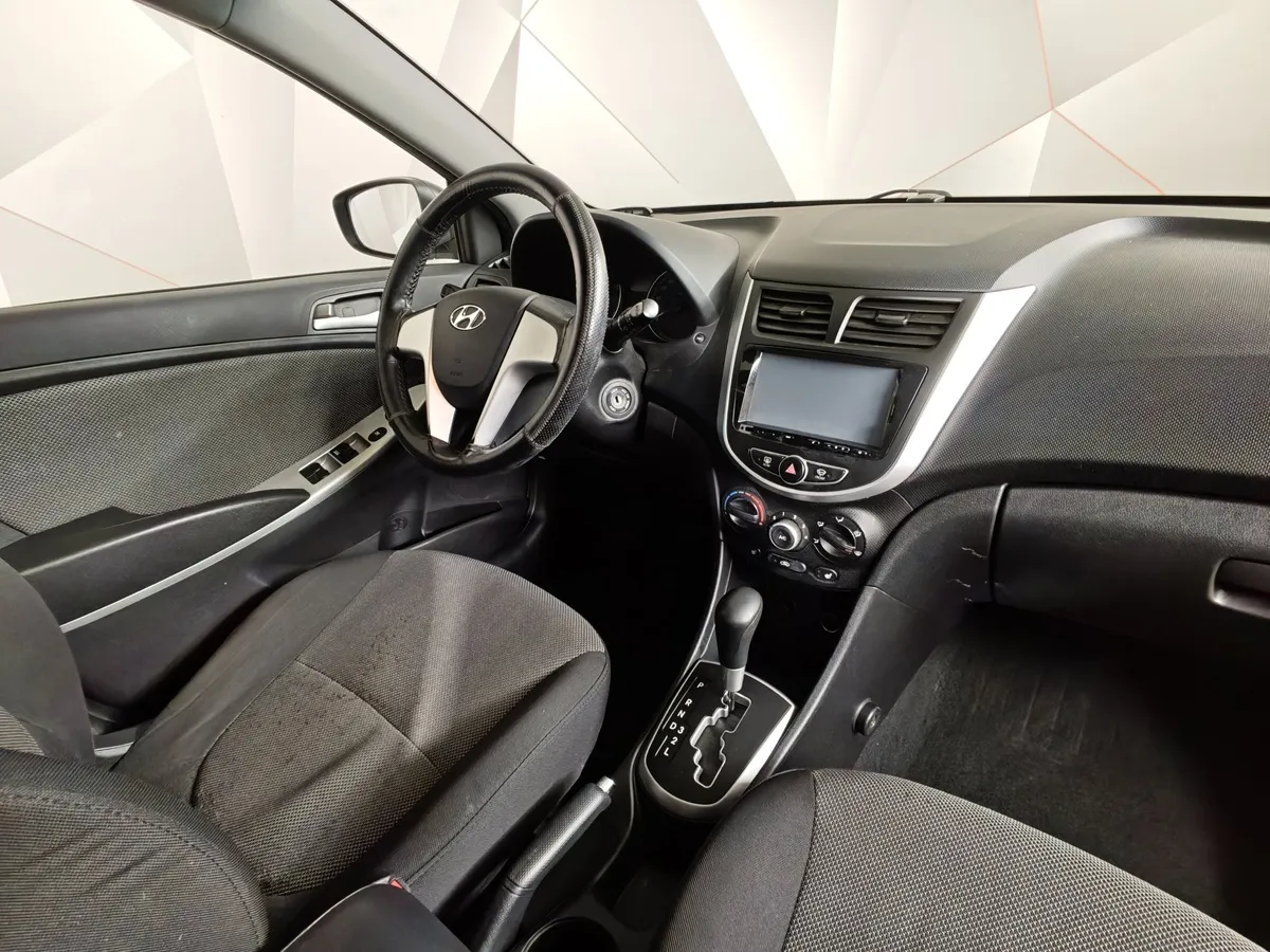 Hyundai Solaris 1.6 AT (123 л.с.) Optima Белый в АВИЛОН. Слайд №13