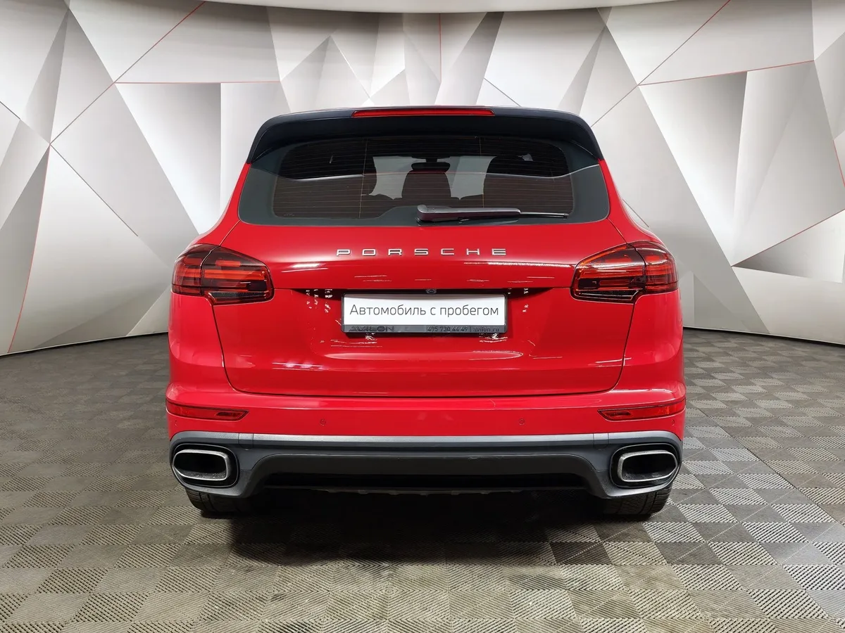 Porsche Cayenne Diesel 3.0 Tiptronic AWD (245 л.с.) Красный в АВИЛОН. Слайд №8
