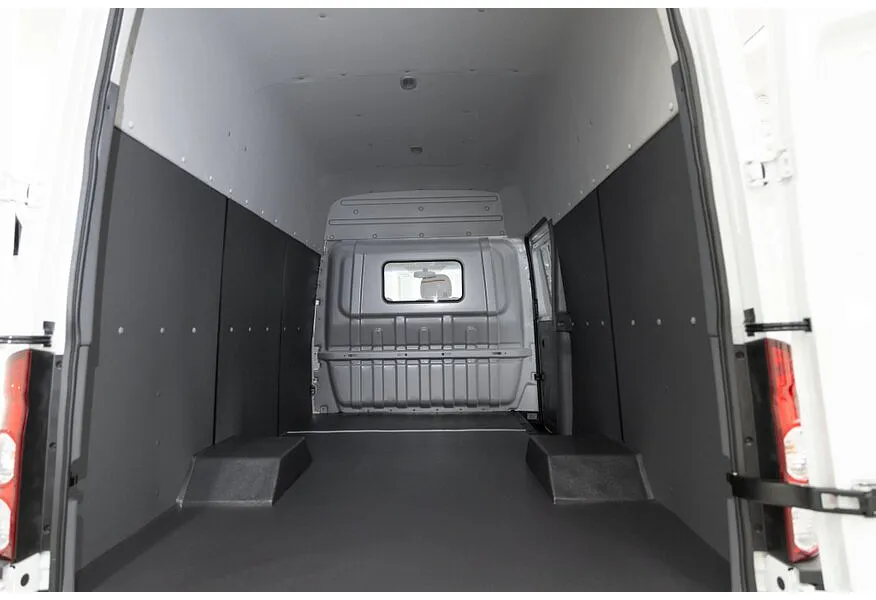 Sollers Atlant VAN 2.7D MT RWD DRW (150 л.с.) L3H2 3.5T Белый в АВИЛОН. Слайд №12