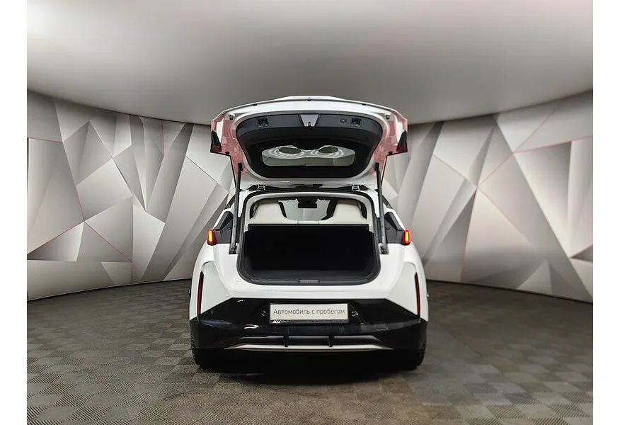 Zeekr X AT 4WD (428 л.с.) YOU Edition Белый в АВИЛОН. Слайд №12