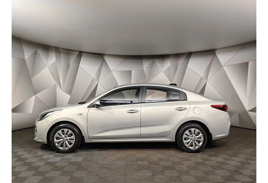 Kia Rio 1.6 AT (123 л.с.) Comfort Бежевый в АВИЛОН. Слайд №5