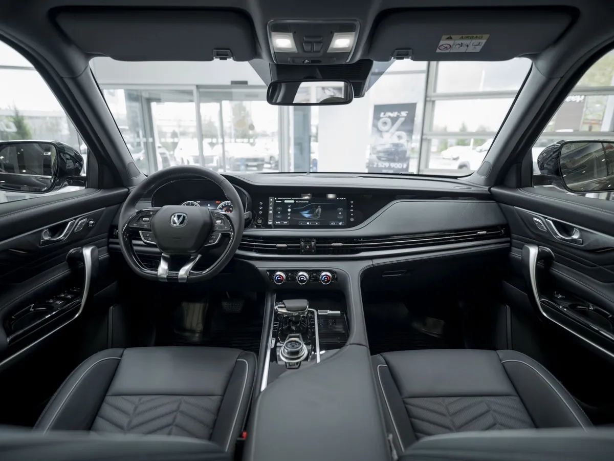 Changan CS95 2.0 AT 4WD (226 л.с.) Tech Черный в АВИЛОН. Слайд №2
