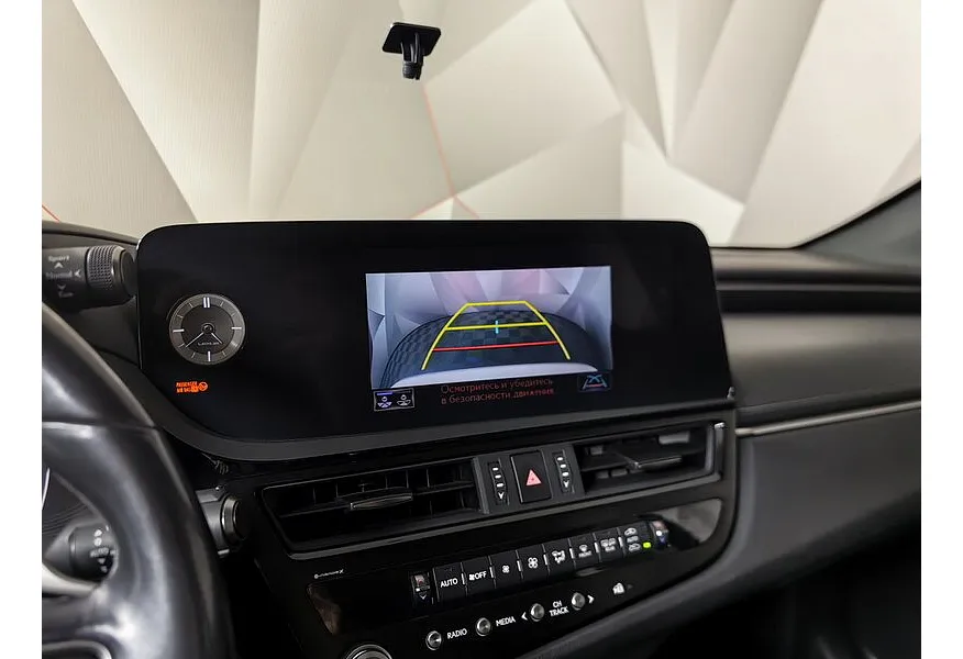 Lexus ES 250 2.5 AT (200 л.с.) Luxury Белый в АВИЛОН. Слайд №22