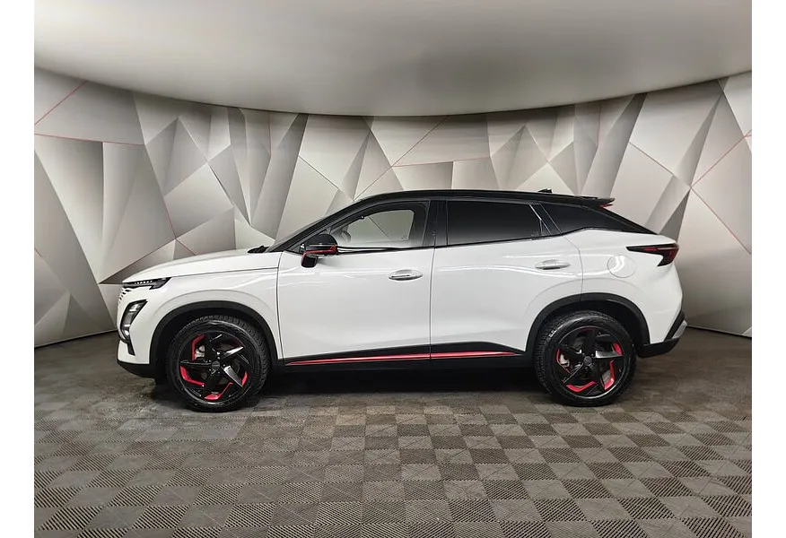 Omoda C5 1.6T DCT 4WD (150 л.с.) Active Белый в АВИЛОН. Слайд №5