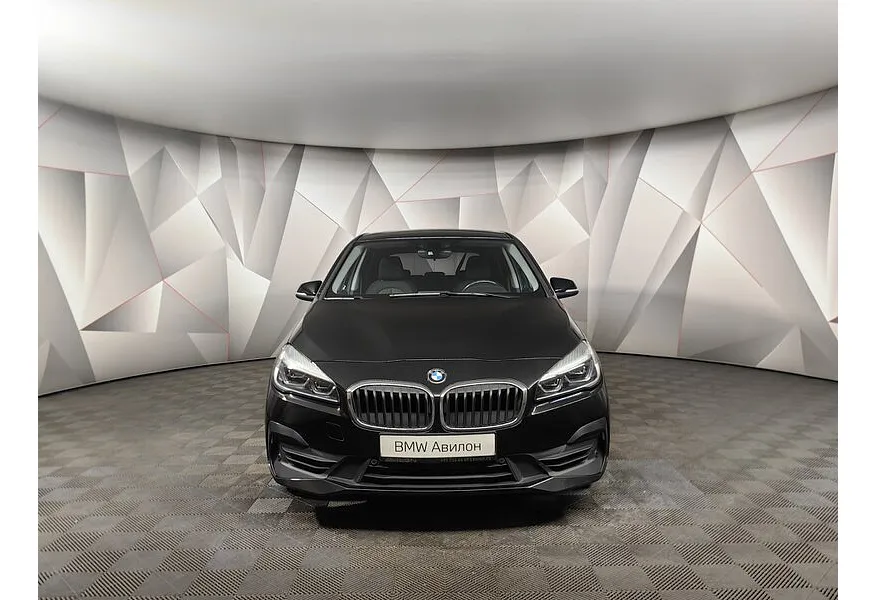 BMW 2 серия Active Tourer 218i AMT (140 л.с.) Advantage Plus Черный в АВИЛОН. Слайд №3