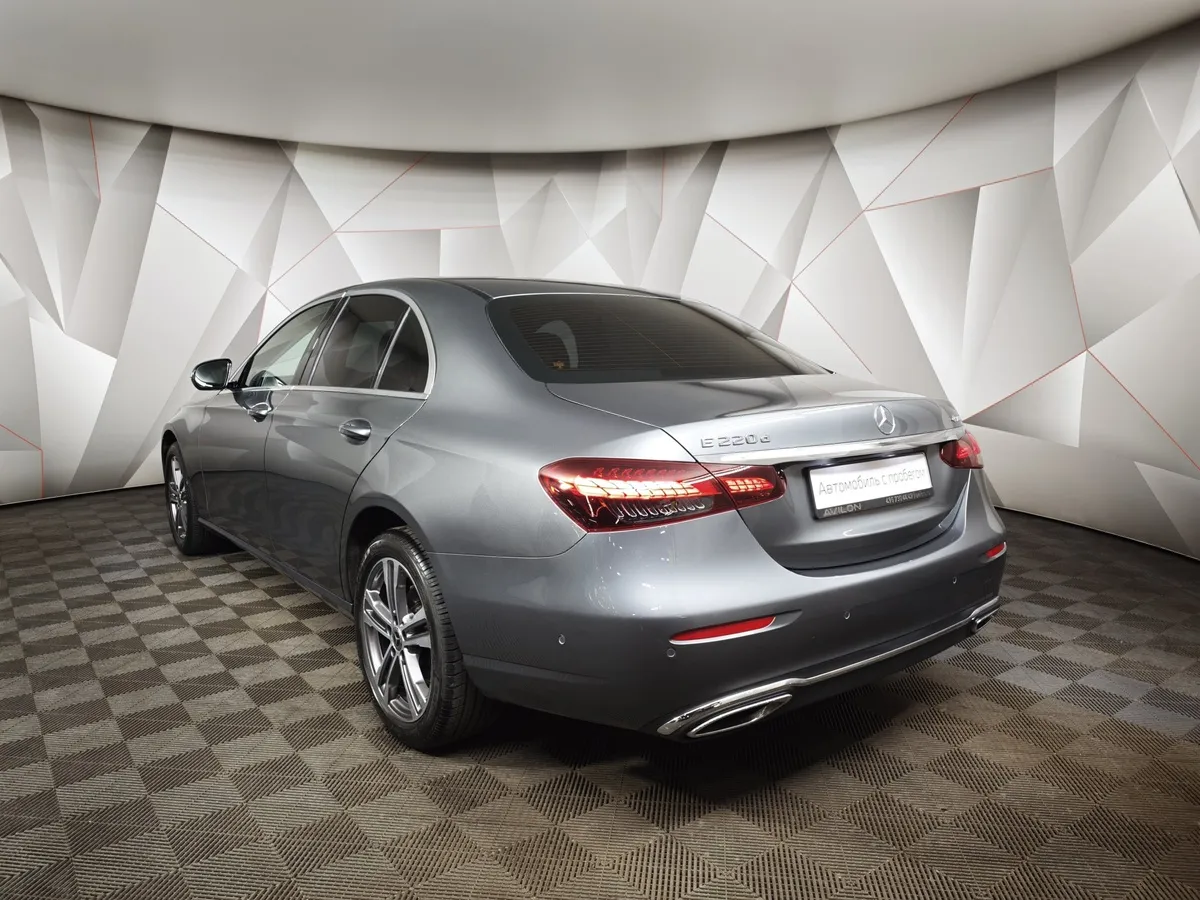 Mercedes-Benz E-Класс E 220 d 4MATIC 9G-TRONIC (194 л.с.) Premium (Локальная сборка) Серый в АВИЛОН. Слайд №4