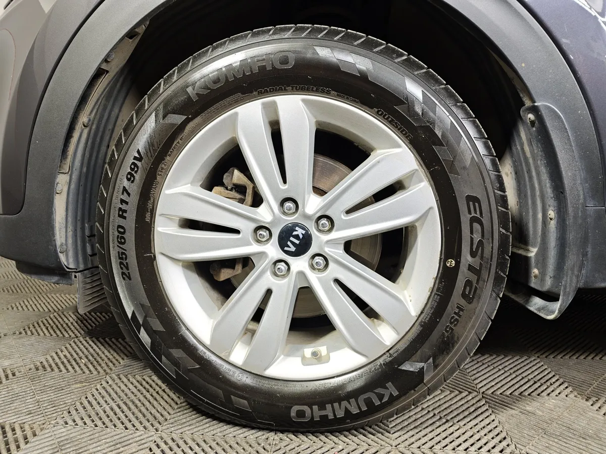 Kia Sportage 2.0 AT 4WD (150 л.с.) Prestige Серый в АВИЛОН. Слайд №9