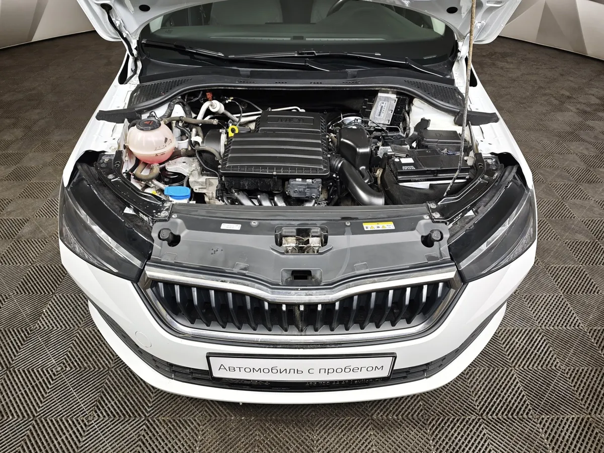 Skoda Rapid 1.6 AT (110 л.с.) Active Белый в АВИЛОН. Слайд №10