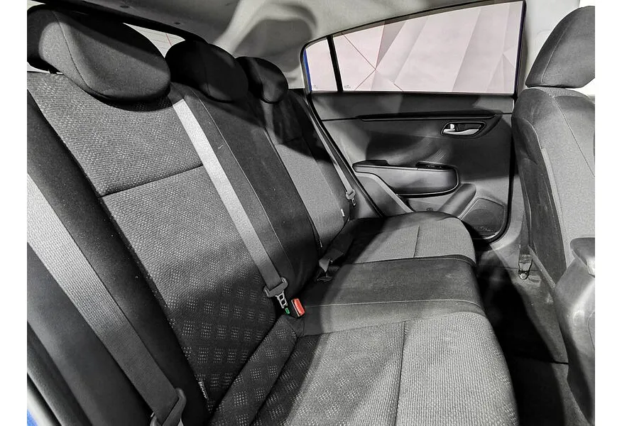 Kia Rio X-Line 1.6 AT (123 л.с.) Luxe Синий в АВИЛОН. Слайд №16