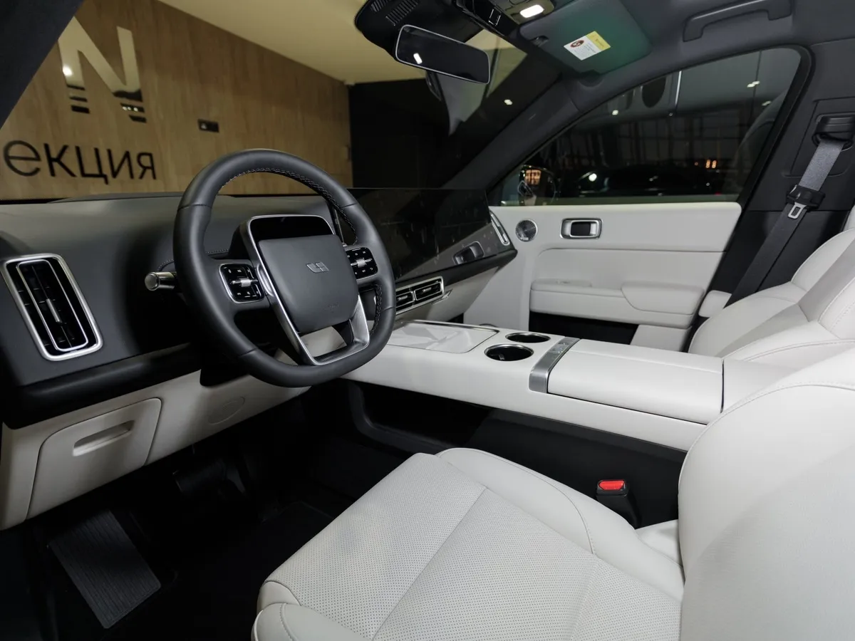 Li Auto L7 1.5 AT 4WD (449 л.с.) Ultra Голубой в АВИЛОН. Слайд №7