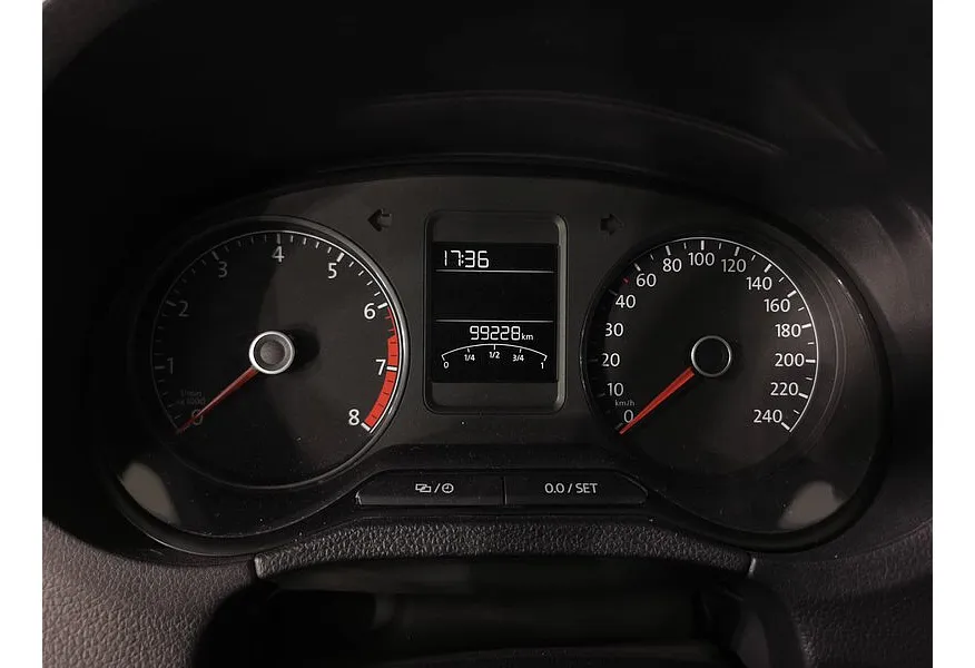 Volkswagen Polo 1.6 MPI AT (110 л.с.) Highline Синий в АВИЛОН. Слайд №17