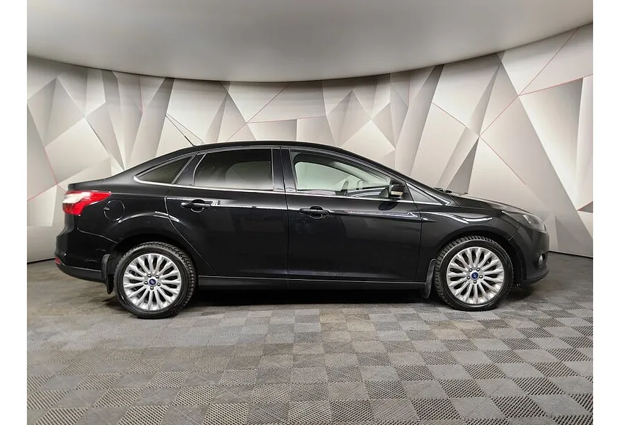 Ford Focus 2.0 PowerShift (150 л.с.) Trend Черный в АВИЛОН. Слайд №6