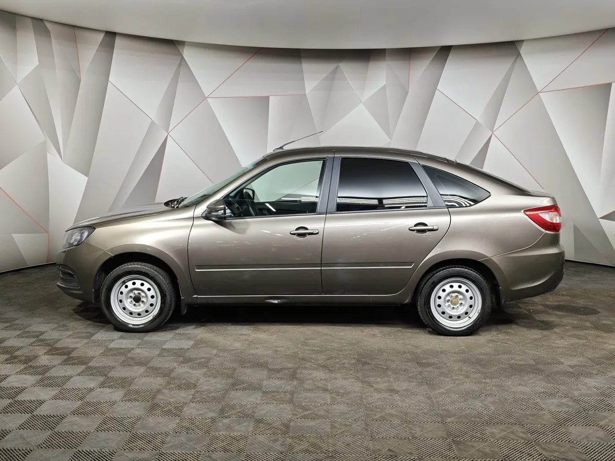 ВАЗ (Lada) Granta 1.6 MT (90 л.с.) Comfort Коричневый в АВИЛОН. Слайд №5