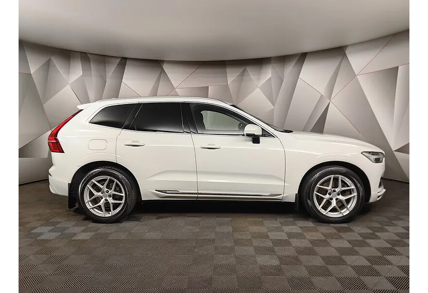 АВИЛОН - Volvo XC60 2.4 D4 Geartronic AWD (190 л.с.) Белый - slide 3