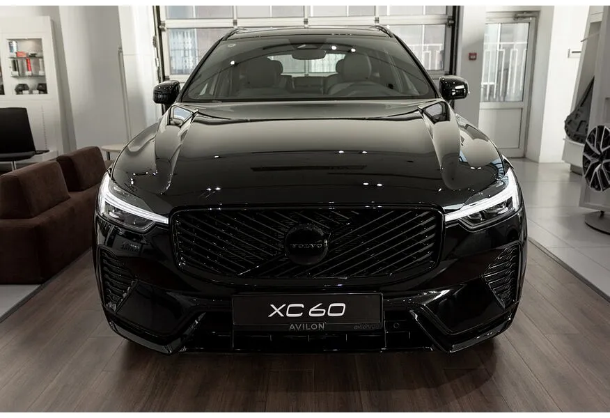 Volvo XC60 2.0 AT AWD (264 л.с.) Luxury Edition Черный в АВИЛОН. Слайд №3