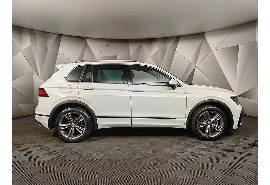 АВИЛОН - Volkswagen Tiguan 2.0 TSI 4Motion DSG (180 л.с.) Sportline Белый - slide 3