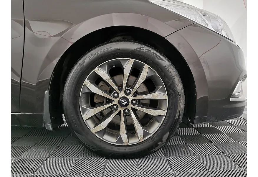 Hyundai Grandeur 3.0 AT (250 л.с.) Elegance Красный в АВИЛОН. Слайд №9