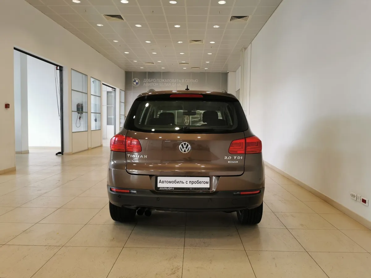 Volkswagen Tiguan 2.0 TDI 4Motion AT (140 л.с.) Track & Field Коричневый в АВИЛОН. Слайд №8
