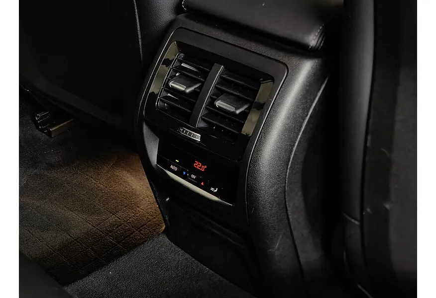 BMW X4 xDrive20d Steptronic (190 л.с.) xLine Коричневый в АВИЛОН. Слайд №19