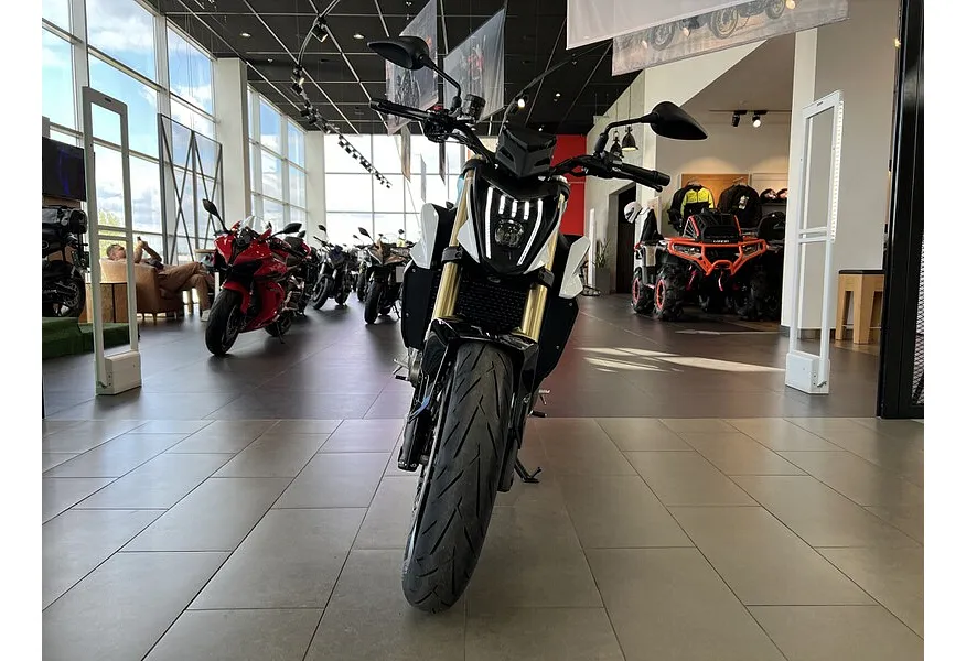 QJMOTOR SRK 550 554 см³ (56 л.с.) (56) 554 Голубой в АВИЛОН. Слайд №5