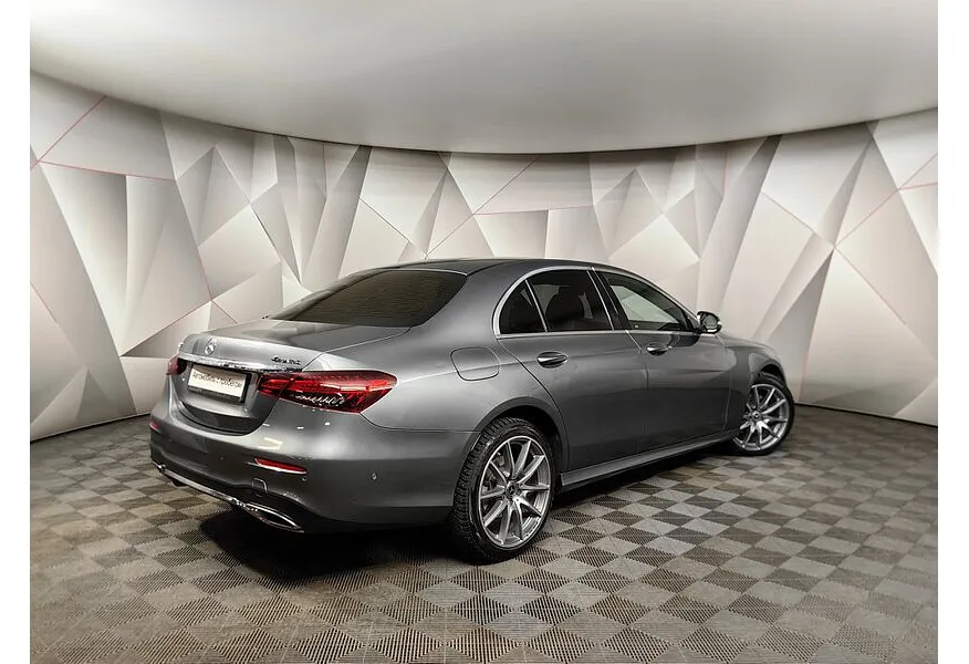 Mercedes-Benz E-Класс E 200 4MATIC 9G-TRONIC (197 л.с.) Sport (Локальная сборка) Серый в АВИЛОН. Слайд №2