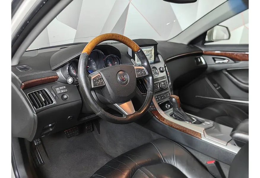 Cadillac CTS 3.6 V6 SIDI AWD (311 л.с.) Белый в АВИЛОН. Слайд №18