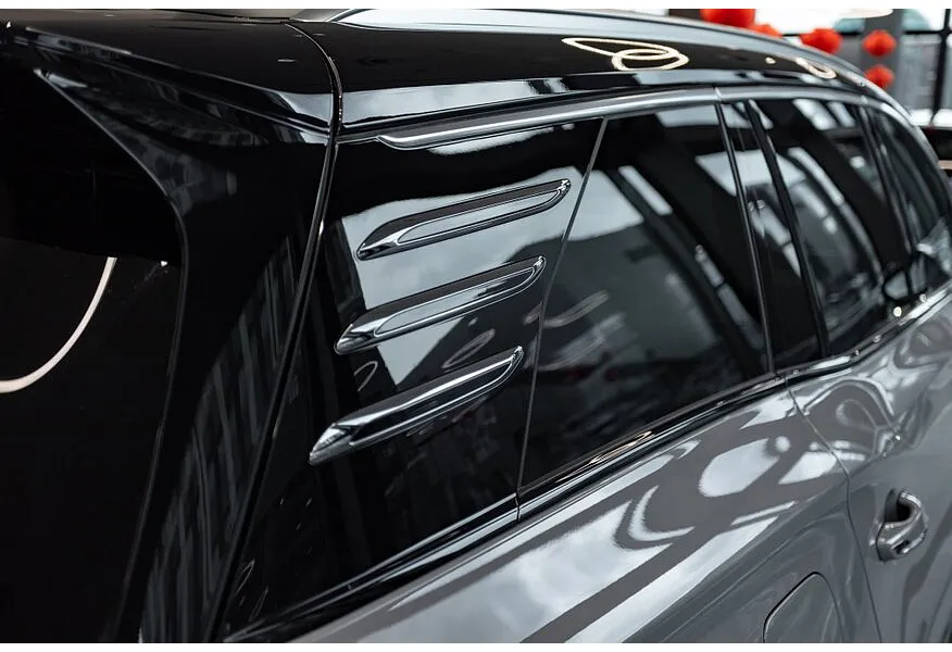 Hongqi HS7 2.0T 8AT 4WD (245 л.с.) Deluxe Коричневый в АВИЛОН. Слайд №15