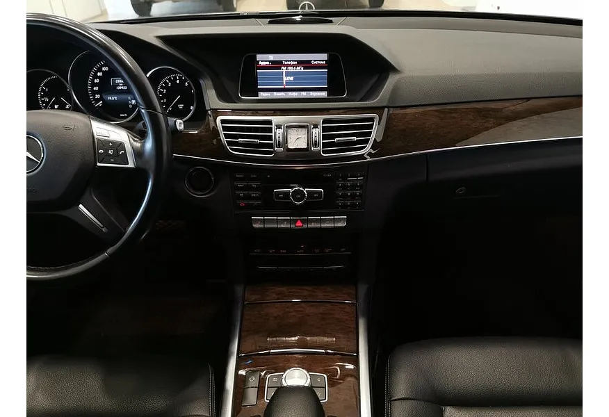 Mercedes-Benz E-Класс E 200 T BlueEfficiency 7G-Tronic Plus (184 л.с.) Серый в АВИЛОН. Слайд №15