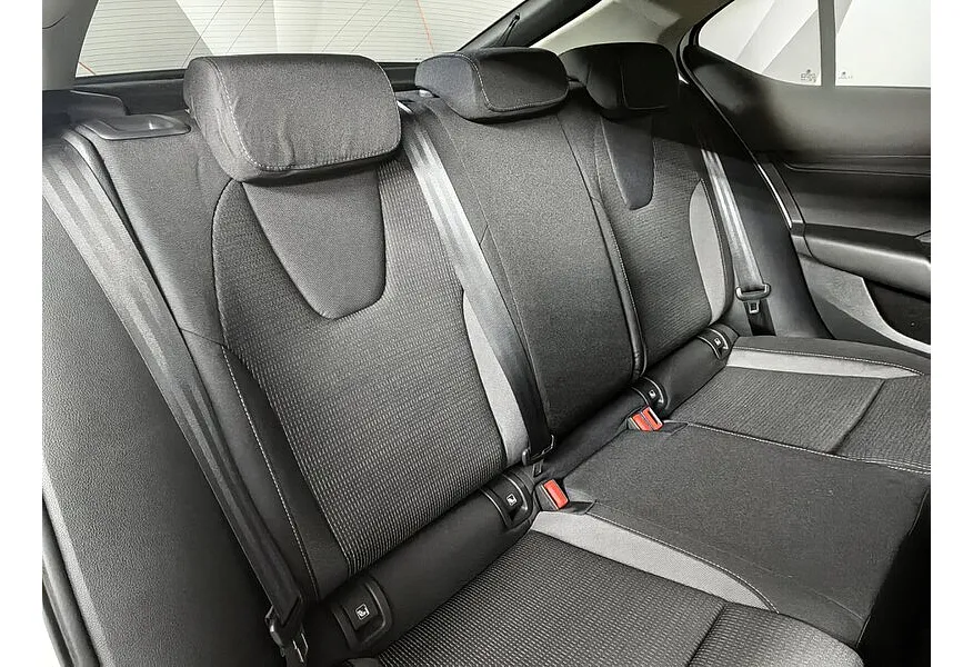 Skoda Octavia 1.4 AT FWD (150 л.с.) Style Plus Белый в АВИЛОН. Слайд №17