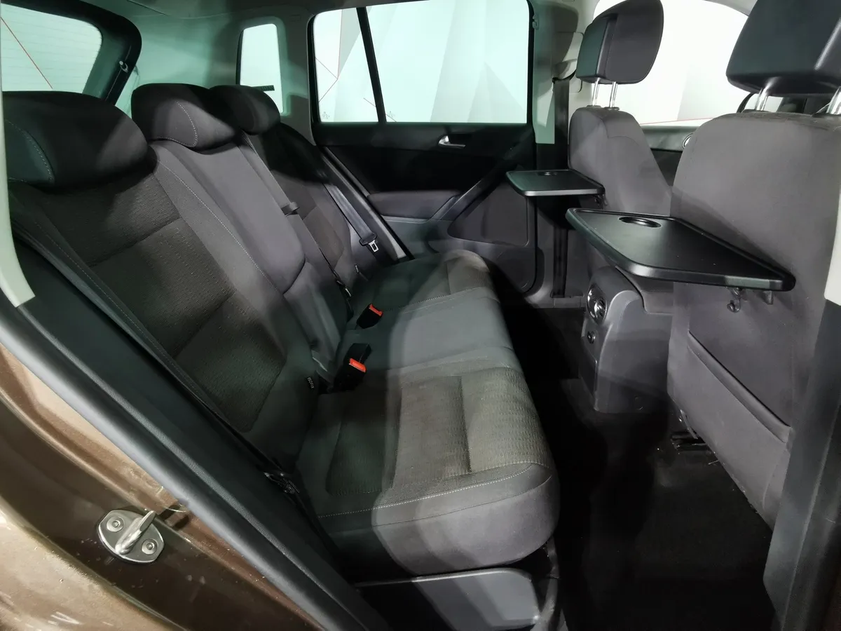 Volkswagen Tiguan 2.0 TSI 4Motion AT (170 л.с.) Track & Field Коричневый в АВИЛОН. Слайд №15
