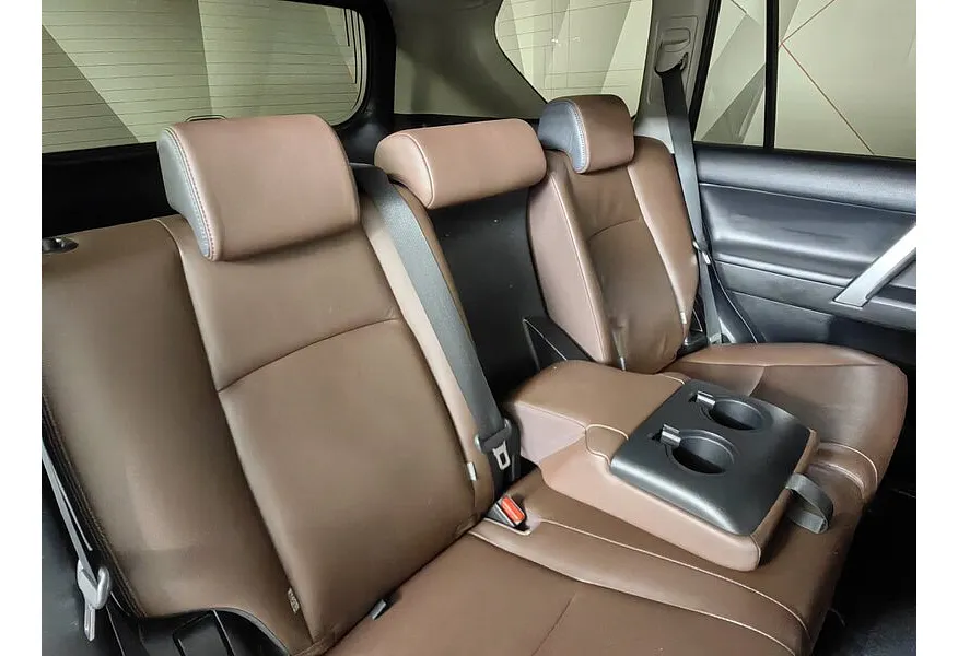 АВИЛОН - Toyota Land Cruiser Prado 2.8 D AT 4WD (5 мест) (177 л.с.) Комфорт Белый - slide 12