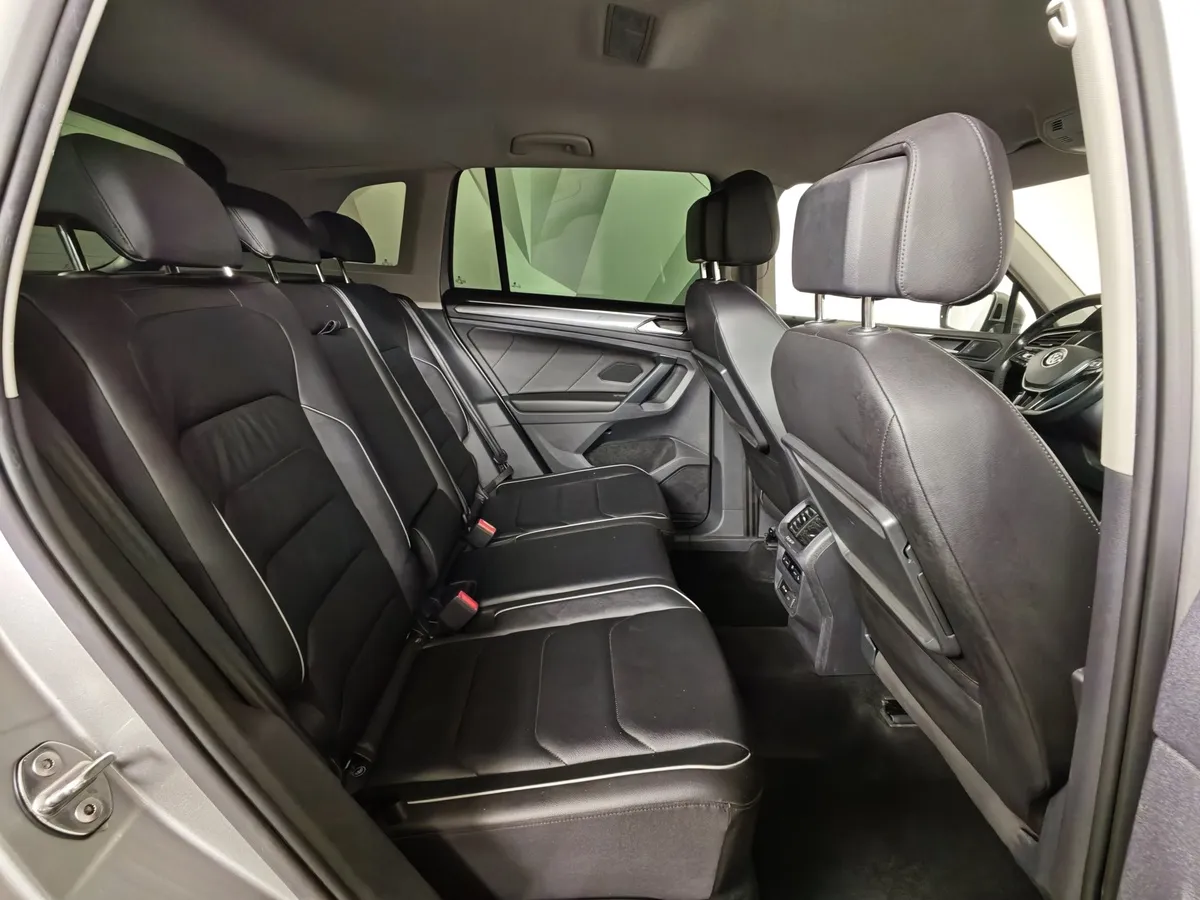Volkswagen Tiguan 1.4 TSI 4Motion DSG (150 л.с.) Comfortline Серебристый в АВИЛОН. Слайд №16