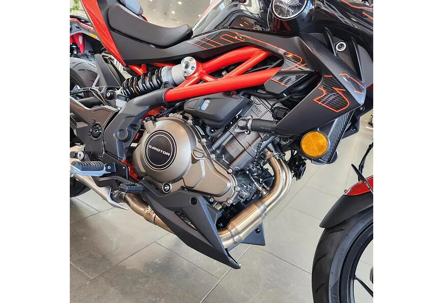 LIVE. Слайд №18