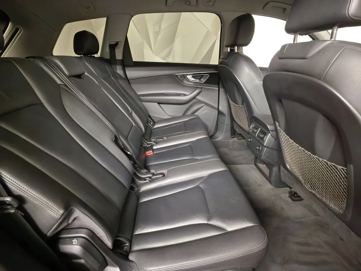 Audi Q7 3.0 TDI Tiptronic quattro (249 л.с.) Черный в АВИЛОН. Слайд №15