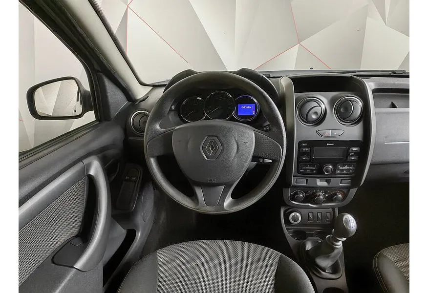 Renault Duster 2.0 MT 4x4 (143 л.с.) Серый в АВИЛОН. Слайд №20