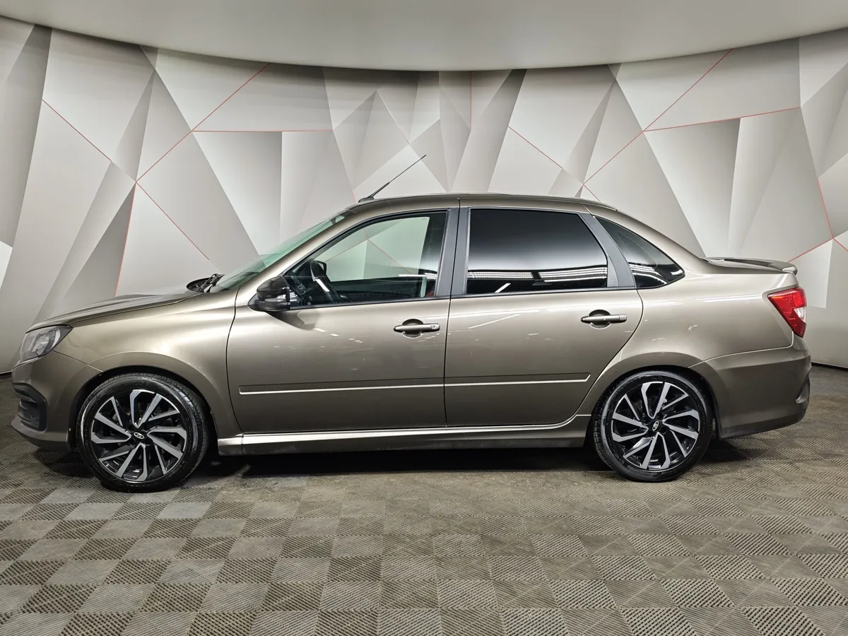 ВАЗ (Lada) Granta 1.6 MT FWD (118 л.с.) Enjoy Коричневый в АВИЛОН. Слайд №5