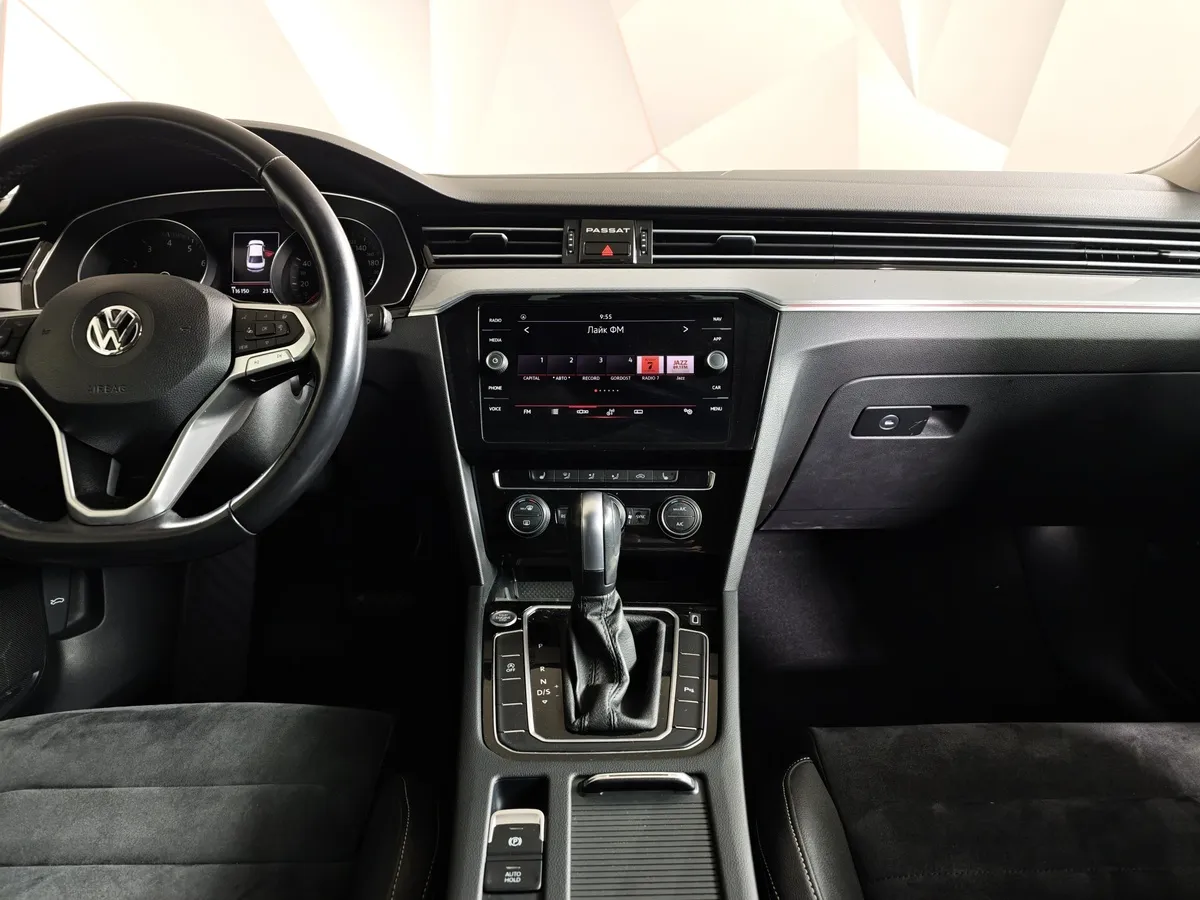 Volkswagen Passat 1.4 TSI BlueMotion DSG (150 л.с.) Highline Черный в АВИЛОН. Слайд №15