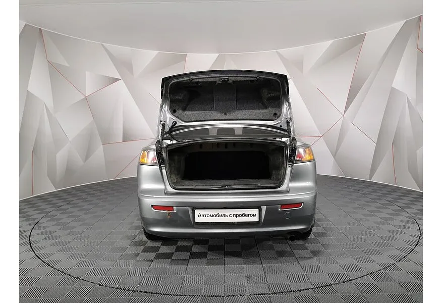 LIVE. Слайд №18