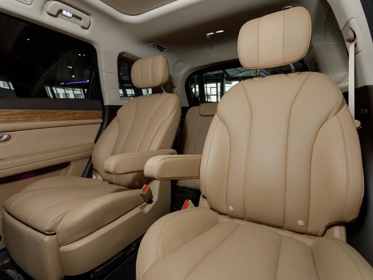 Seres M7 1.5 AT AWD (439 л.с.) Premium Черный в АВИЛОН. Слайд №11