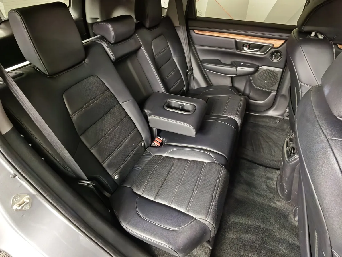 Honda CR-V 2.4 CVT AWD (186 л.с.) Серебристый в АВИЛОН. Слайд №17