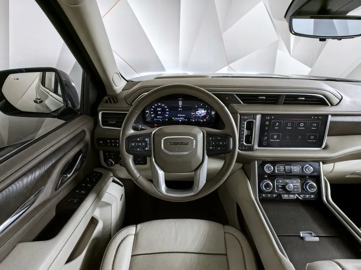 GMC Yukon 6.2 AT 4WD (420 л.с.) Черный в АВИЛОН. Слайд №20