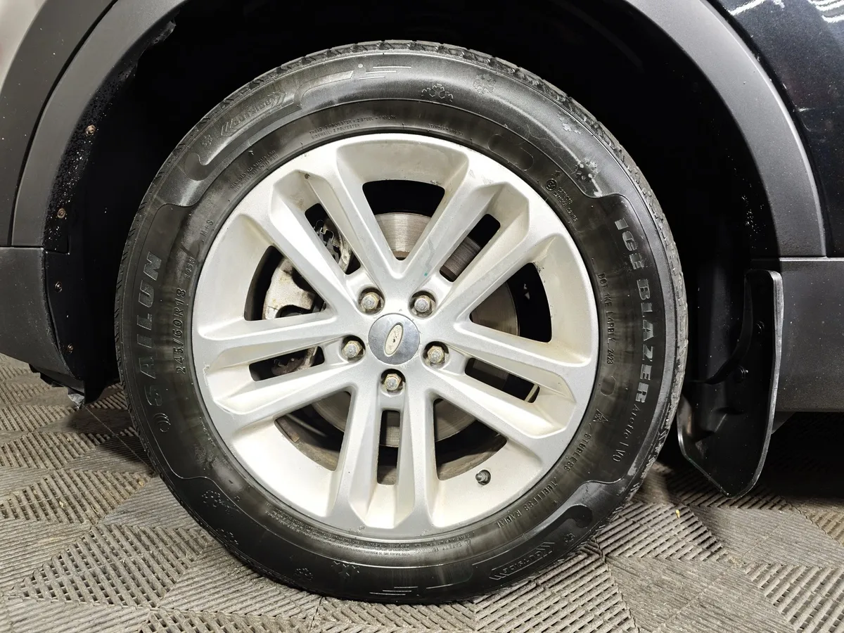 Ford Explorer 3.5 SelectShift 4WD (294 л.с.) Черный в АВИЛОН. Слайд №8