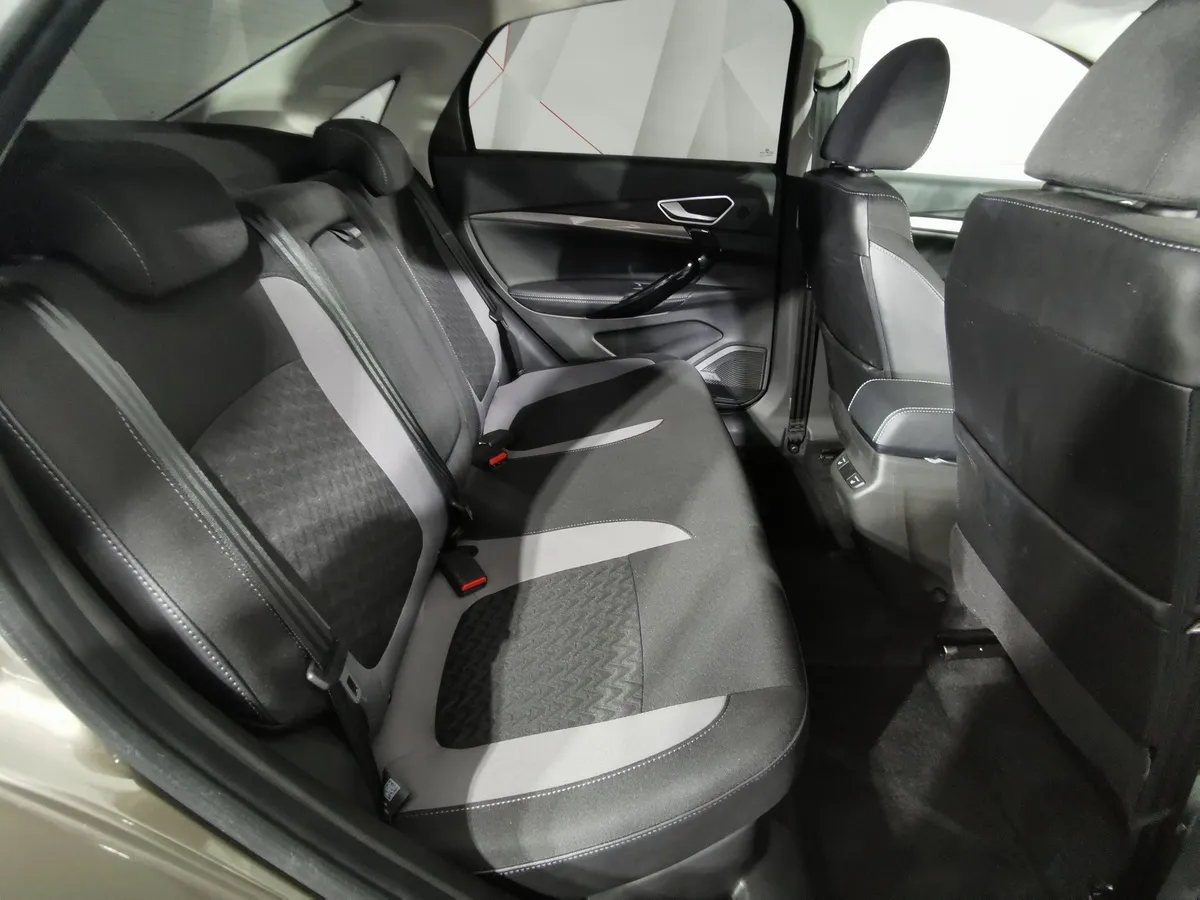 ВАЗ (Lada) Vesta 1.8 MT (122 л.с.) Коричневый в АВИЛОН. Слайд №14