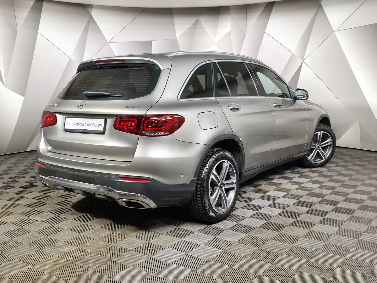 Mercedes-Benz GLC 200 9G-TRONIC 4MATIC (197 л.с.) Premium Серый в АВИЛОН. Слайд №2