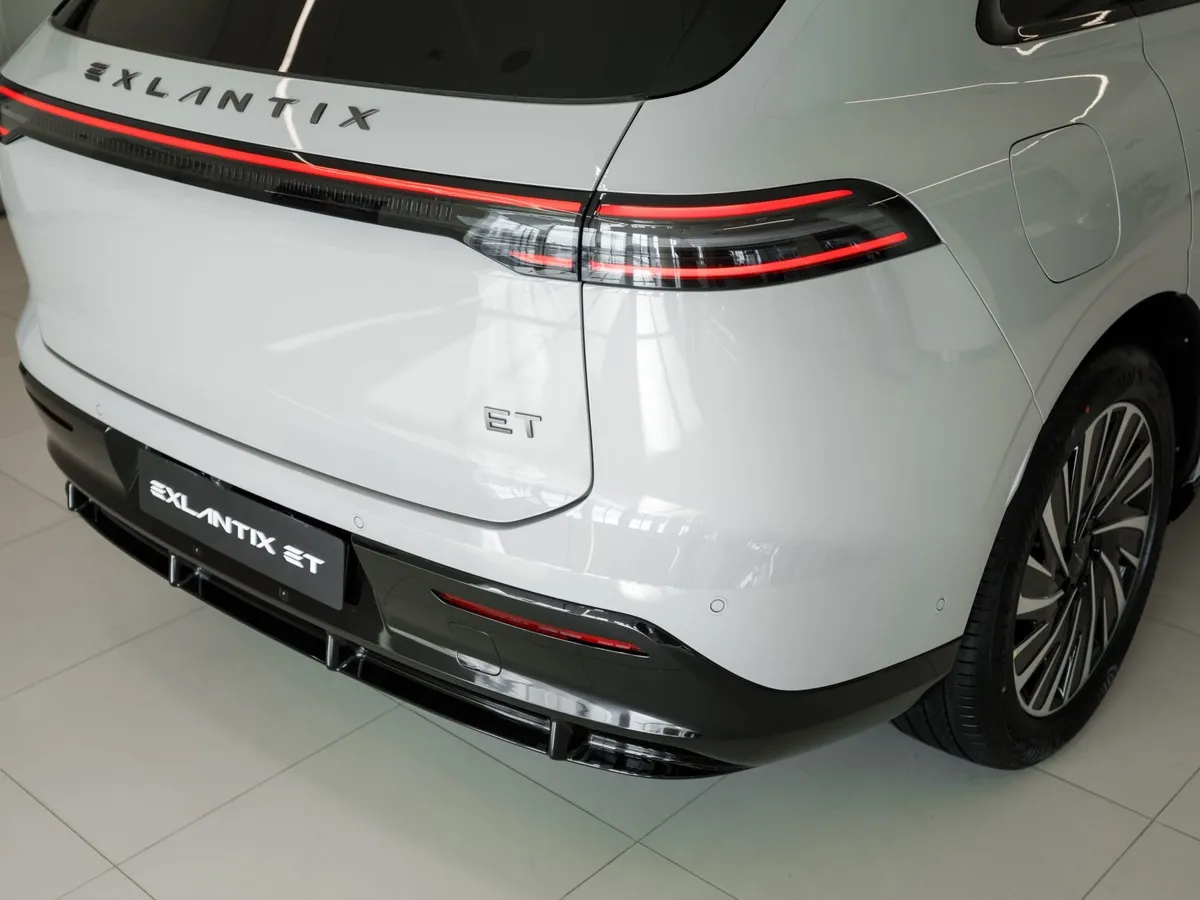 ESTEO Exlantix ET 1.5 AT 4WD (469 л.с.) Бежевый в АВИЛОН. Слайд №11