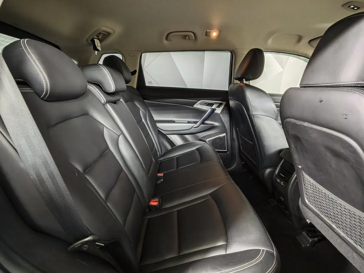 Geely Atlas 2.4 AT (148 л.с.) Comfort Красный в АВИЛОН. Слайд №15