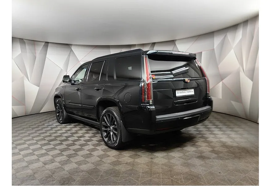 Cadillac Escalade 6.2 V8 AT AWD (420 л.с.) Sport Platinum Черный в АВИЛОН. Слайд №4