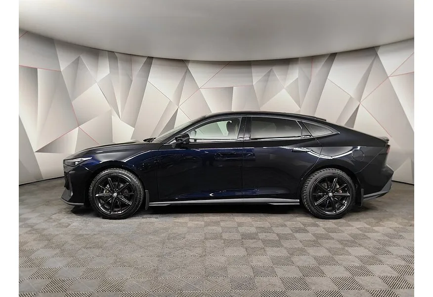 Changan UNI-V 1.5 AMT (181 л.с.) LX Черный в АВИЛОН. Слайд №5