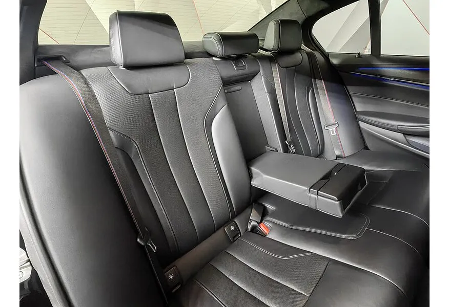 АВИЛОН - BMW M5 4.4 Steptronic xDrive Competition (625 л.с.) M Special Черный - slide 11